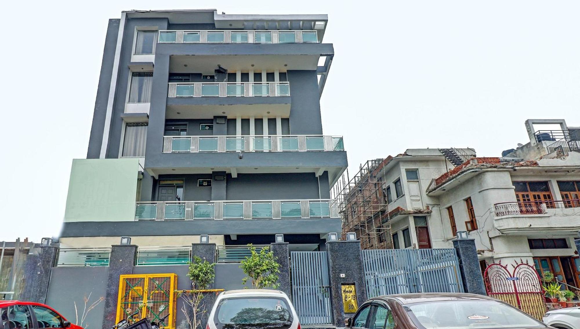 Hotel Townhouse Sector 30 Near Botanic Garden Of Indian Republic à Noida Extérieur photo