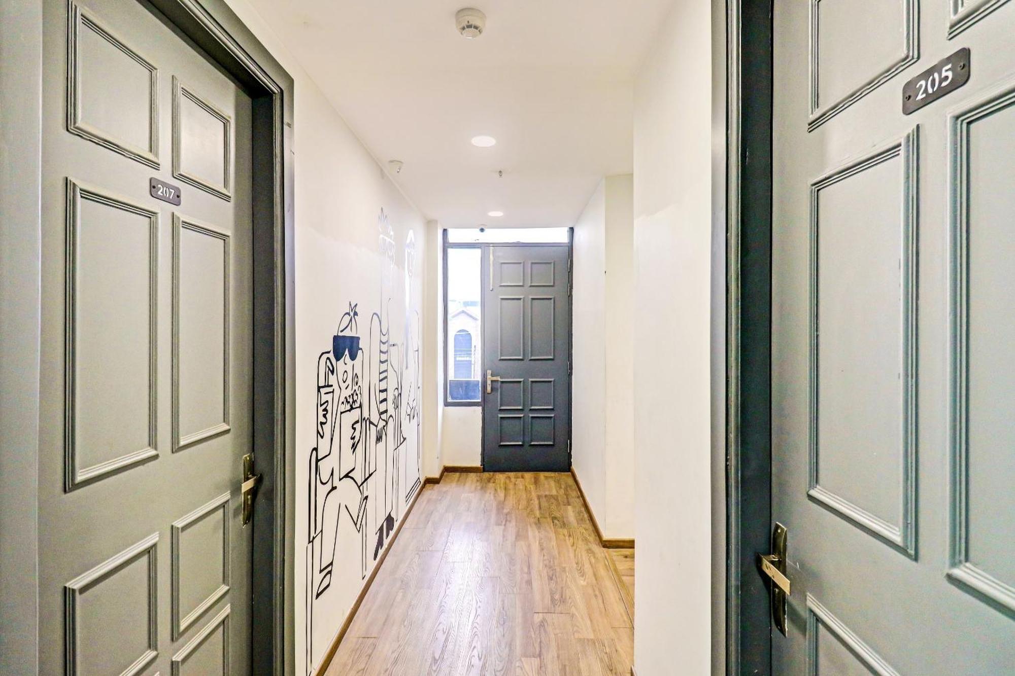Hotel Townhouse Sector 30 Near Botanic Garden Of Indian Republic à Noida Extérieur photo