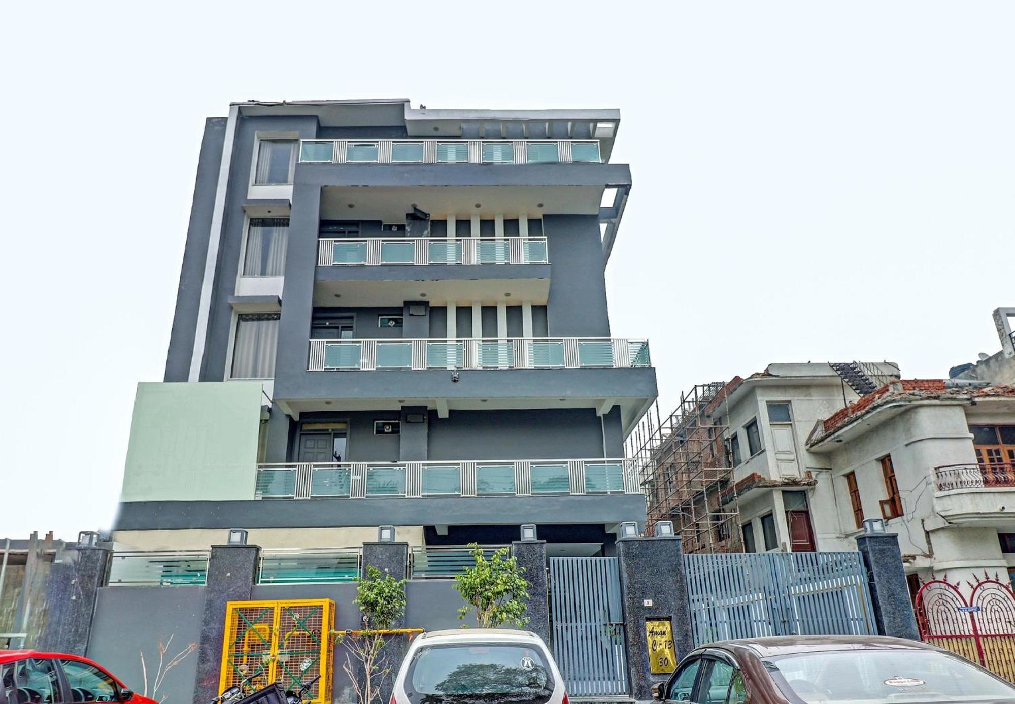 Hotel Townhouse Sector 30 Near Botanic Garden Of Indian Republic à Noida Extérieur photo