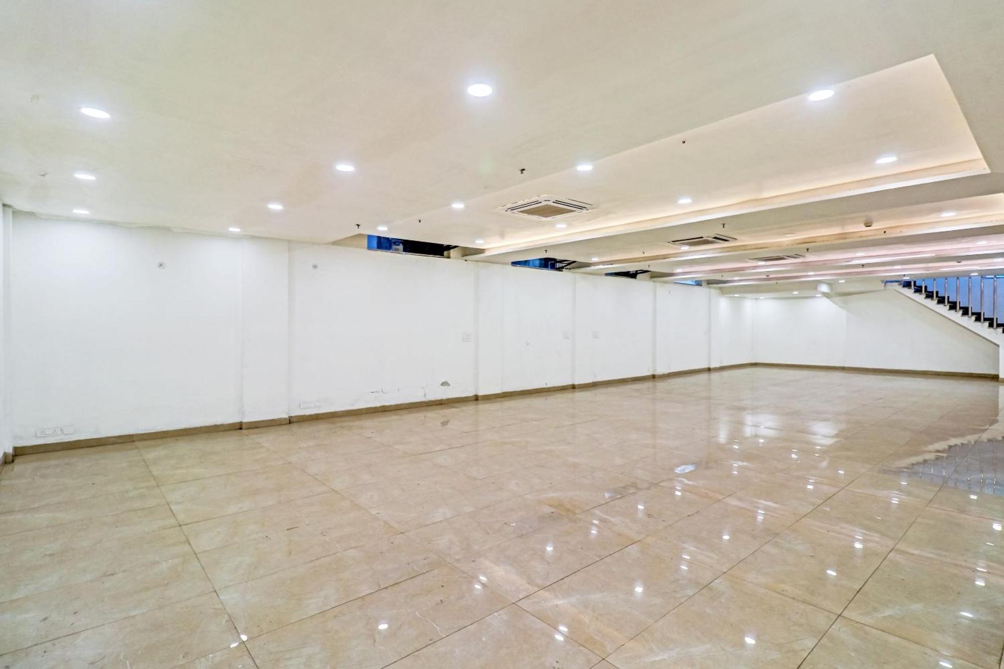 Hotel Townhouse Sector 30 Near Botanic Garden Of Indian Republic à Noida Extérieur photo