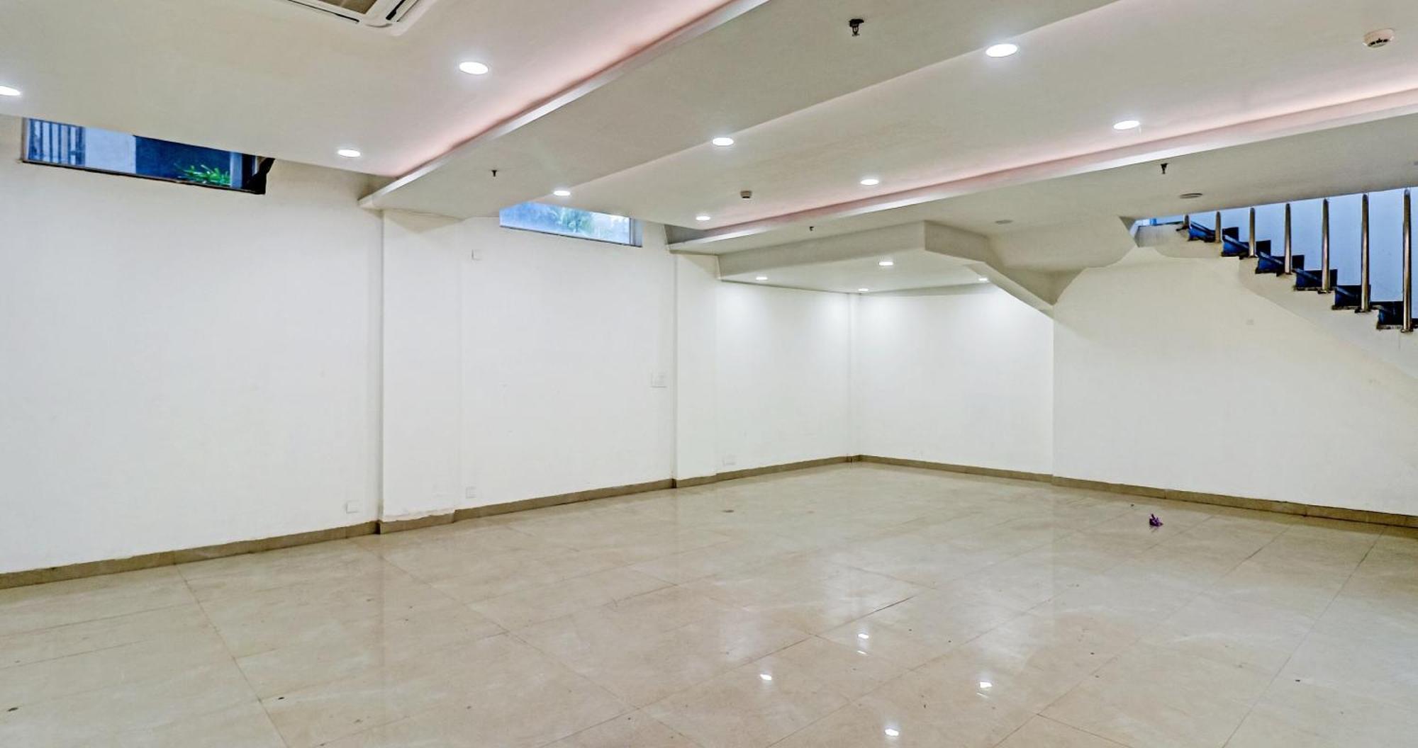 Hotel Townhouse Sector 30 Near Botanic Garden Of Indian Republic à Noida Extérieur photo