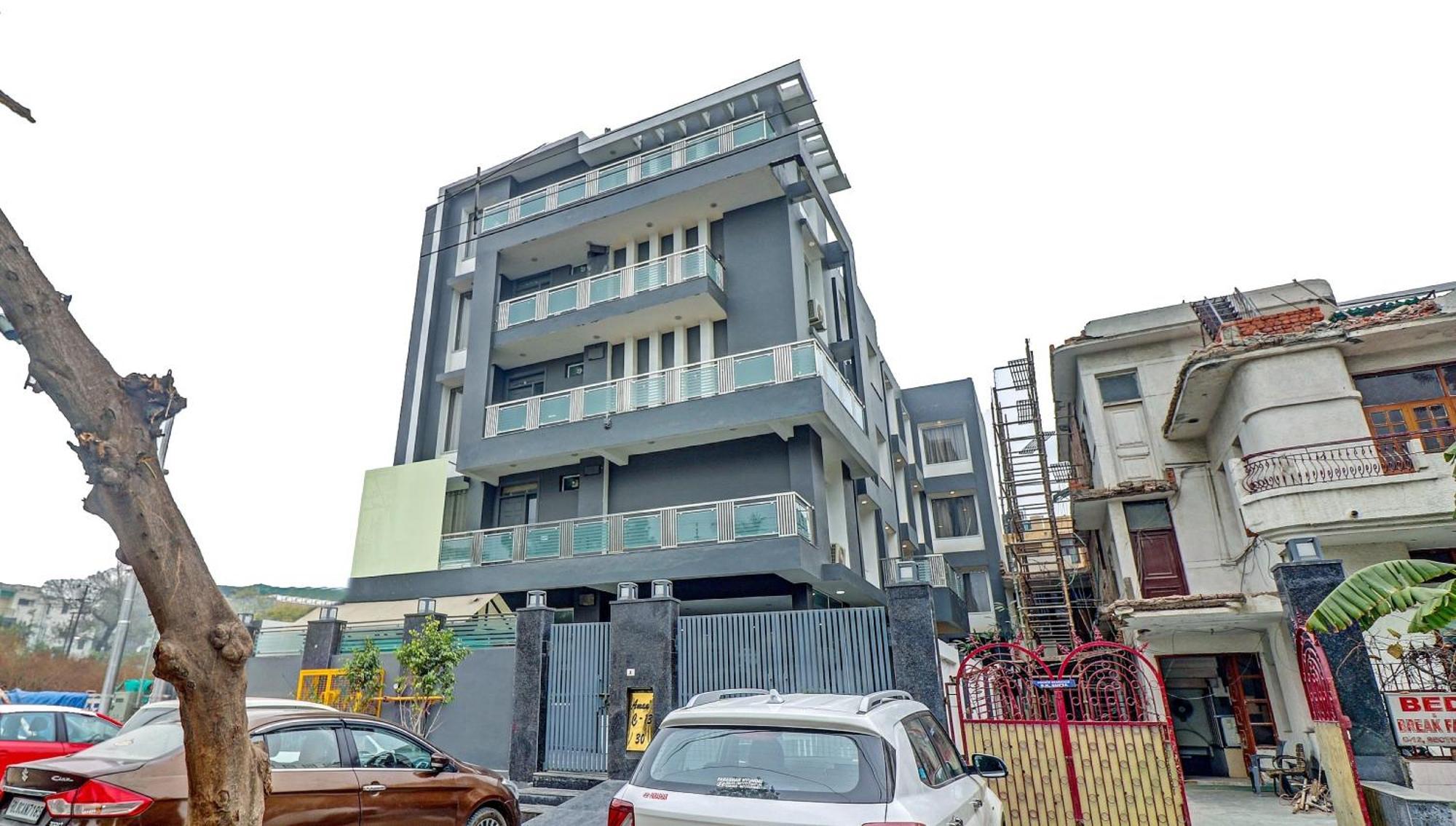 Hotel Townhouse Sector 30 Near Botanic Garden Of Indian Republic à Noida Extérieur photo